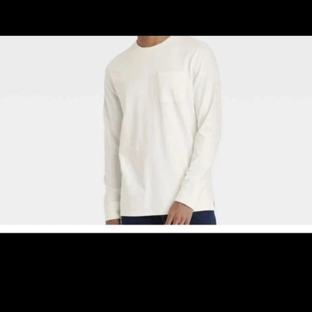 GoodFelow & Co Men’s Long Sleeve Pocket T-Shirt